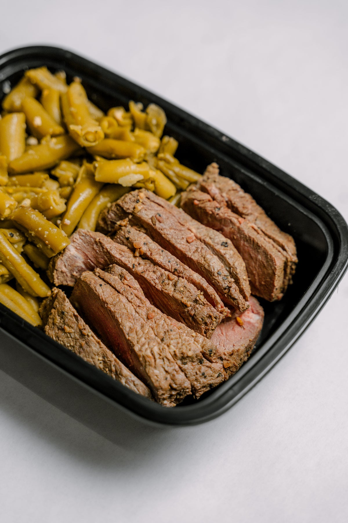 Steak Tips & Green Beans